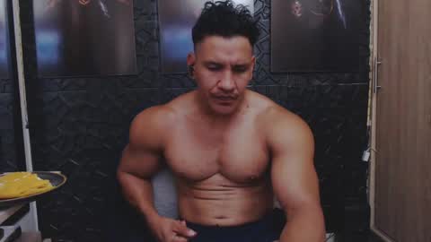 Viktor Herrera online show from May 2026 02:13:02 PM