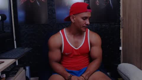 Snapshot of viktorherrera chatting on June 2026 03:13:02 PM Viktor Herrera online show from June 2026 03:13:02 PM