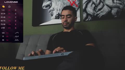 Snapshot of vince_colin chatting on January 2026 12:22:02 PM VINCE online show from January 2026 12:22:02 PM