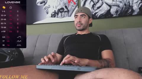 Snapshot of vince_colin chatting on February 2026 02:02:02 PM VINCE online show from February 2026 02:02:02 PM