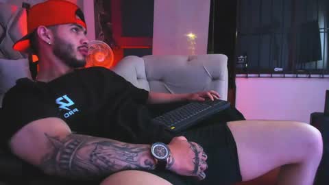 Snapshot of vincentblack_ chatting on July 2026 05:42:02 AM Vincent online show from July 2026 05:42:02 AM