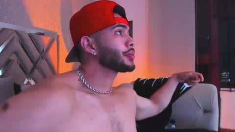 Snapshot of vincentblack_ chatting on July 2026 05:45:02 AM Vincent online show from July 2026 05:45:02 AM