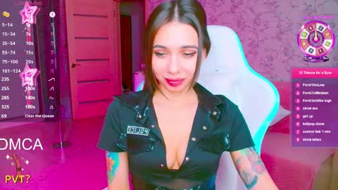 Vinkiepinkie online show from April 2026 05:10:02 PM