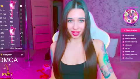 Vinkiepinkie online show from April 2026 05:36:01 PM