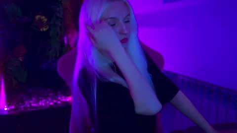 Snapshot of violamore chatting on June 2026 07:14:02 PM violamore online show from June 2026 07:14:02 PM