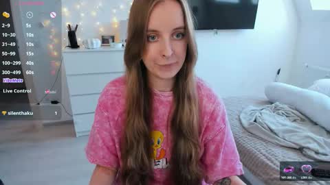 Violet online show from March 2026 01:07:02 PM