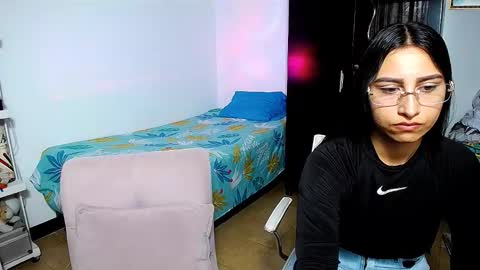 violeta_rouses online show from February 2026 03:51:01 PM