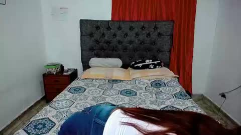 Snapshot of violeta_rouses chatting on July 2026 03:53:01 AM violeta_rouses online show from July 2026 03:53:01 AM