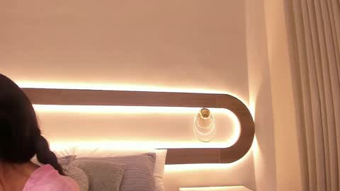 Violeta Sum online show from March 2026 12:39:02 PM