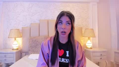 Violeta online show from July 2026 04:36:02 PM