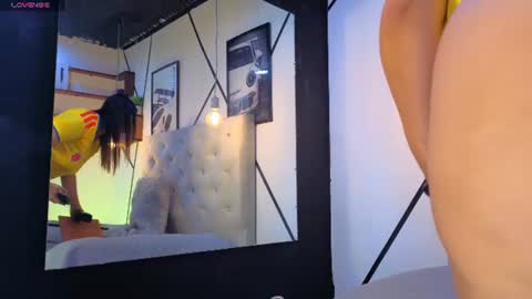 violeta simonz online show from June 2026 07:59:01 PM