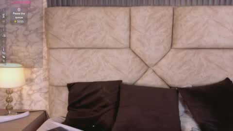 violett online show from April 2026 04:50:02 AM