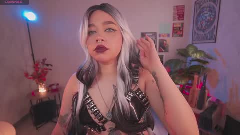 JULIE UWU online show from March 2026 07:58:01 PM