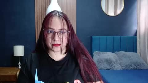 Snapshot of violette_lust chatting on March 2026 02:00:01 PM violette online show from March 2026 02:00:01 PM