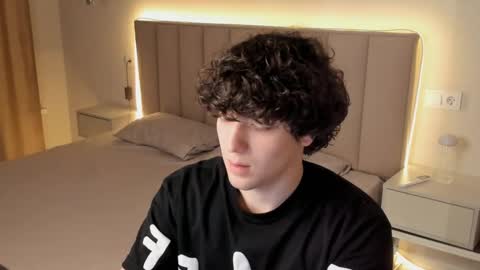 Snapshot of vip_person_ chatting on March 2026 01:31:02 AM vip_person_ online show from March 2026 01:31:02 AM