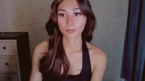 Snapshot of virgenpearl chatting on July 2026 02:07:02 AM Pearl online show from July 2026 02:07:02 AM