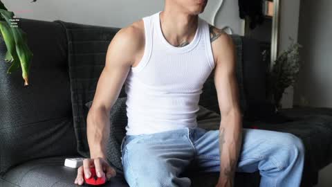 VITO BENZ online show from April 2026 04:44:02 PM