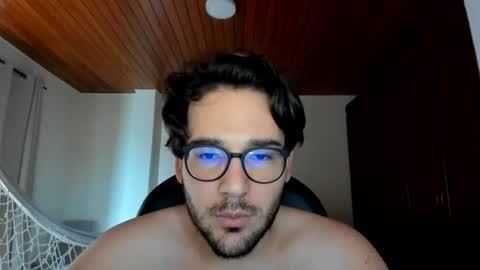 Snapshot of vito_ferrero chatting on July 2026 06:23:01 PM Vito Ferrer online show from July 2026 06:23:01 PM