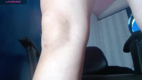 Snapshot of vitoria23_ chatting on December 2025 04:48:02 PM victoria 3 online show from December 2025 04:48:02 PM