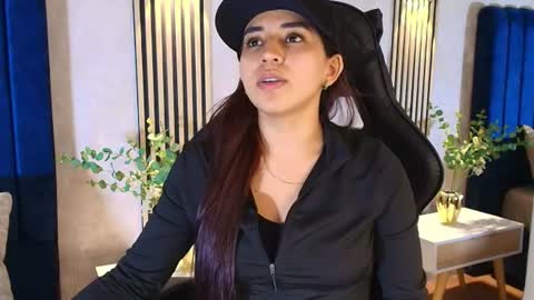 Snapshot of vittoria_conti_ chatting on July 2026 05:38:02 PM vittoria online show from July 2026 05:38:02 PM