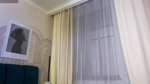 Vivian Evans online show from March 2026 12:43:01 AM