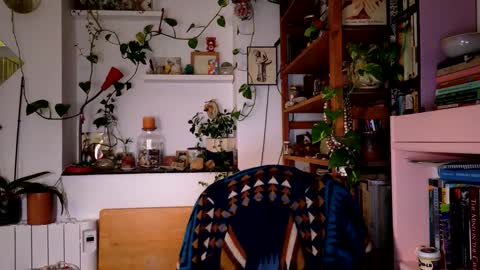 Snapshot of vivid_ether chatting on December 2024 08:18:01 PM Viv online show from December 2024 08:18:01 PM