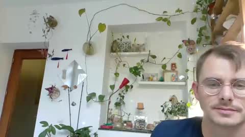 Snapshot of vivid_ether chatting on December 2024 12:57:02 PM Viv online show from December 2024 12:57:02 PM