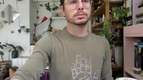 Snapshot of vivid_ether chatting on March 2025 09:34:02 AM Viv online show from March 2025 09:34:02 AM