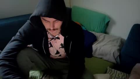 Snapshot of vivid_ether chatting on November 2025 01:13:02 PM Viv online show from November 2025 01:13:02 PM