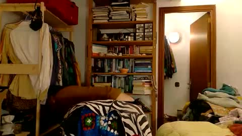 Snapshot of vivid_ether chatting on April 2026 07:34:02 PM Viv online show from April 2026 07:34:02 PM