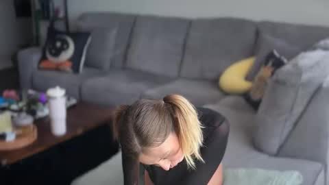 Liz online show from April 2026 03:54:02 PM