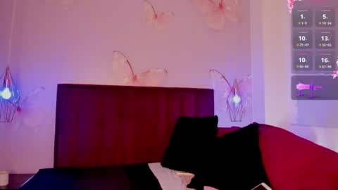 Snapshot of vnuss__ chatting on June 2026 05:54:01 AM VENUS online show from June 2026 05:54:01 AM
