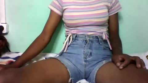 vounialdy online show from January 2025 08:14:01 AM