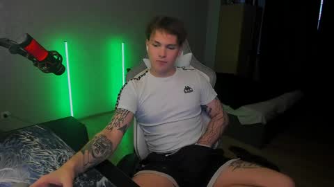 Snapshot of vova_belkin_ chatting on May 2026 05:08:01 PM vova online show from May 2026 05:08:01 PM