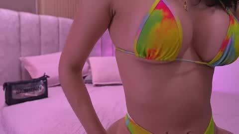 Snapshot of vvioleta_ chatting on July 2026 03:06:02 AM Violeta online show from July 2026 03:06:02 AM