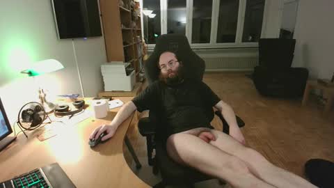 wantsahug online show from February 2026 06:26:02 PM