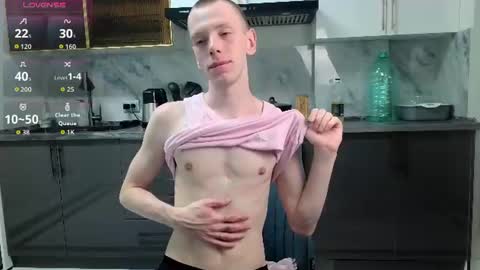 Snapshot of warmwhisp chatting on June 2026 08:52:01 PM ZID online show from June 2026 08:52:01 PM