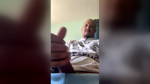 watchwutulike online show from May 2026 04:24:02 PM
