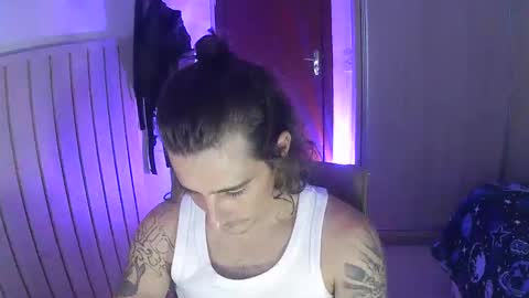 wave_boyy online show from May 2026 06:37:02 PM