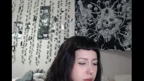 Mina online show from March 2026 06:40:01 PM