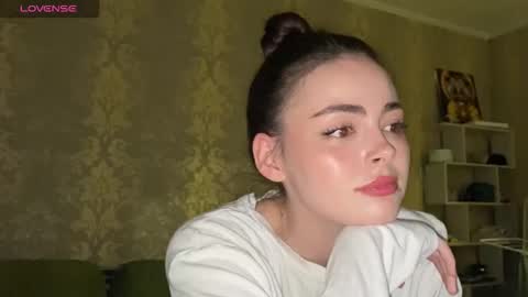 Alice online show from April 2026 04:04:02 PM