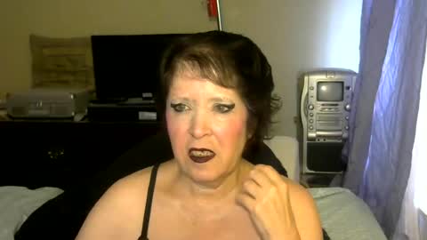 LavondiaStarr online show from July 2026 04:00:01 PM