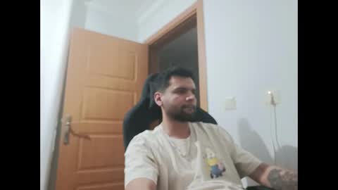 Snapshot of weezing442 chatting on February 2026 08:18:01 PM alp online show from February 2026 08:18:01 PM