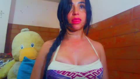 TaTis online show from February 2025 07:56:01 PM