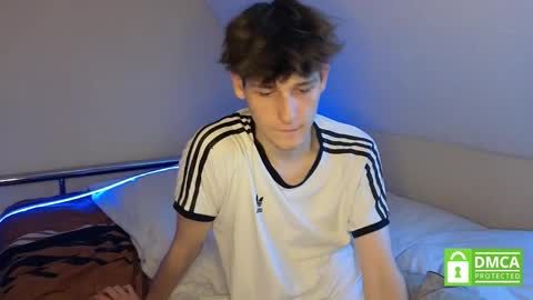 Snapshot of wesides chatting on September 2025 03:23:02 PM Dima and Alex online show from September 2025 03:23:02 PM