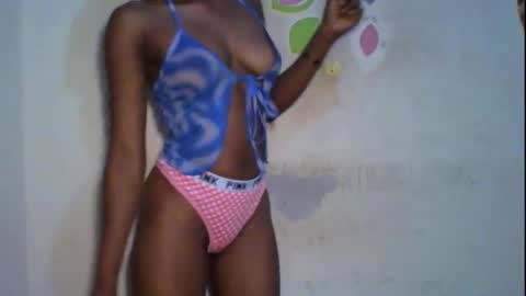 Snapshot of wet_pussy200 chatting on October 2025 08:32:01 PM Bella online show from October 2025 08:32:01 PM