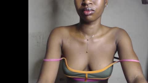 Snapshot of wet_pussy200 chatting on January 2026 07:16:01 PM Bella online show from January 2026 07:16:01 PM