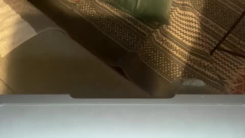 Snapshot of white_bubble chatting on March 2026 08:12:02 PM white_bubble online show from March 2026 08:12:02 PM