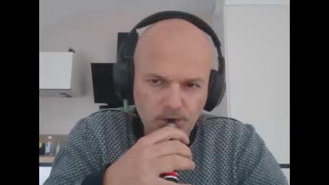 Snapshot of whiteeaglesrb chatting on October 2025 03:43:01 PM whiteeaglesrb online show from October 2025 03:43:01 PM