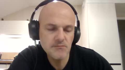 Snapshot of whiteeaglesrb chatting on October 2025 08:29:01 PM whiteeaglesrb online show from October 2025 08:29:01 PM